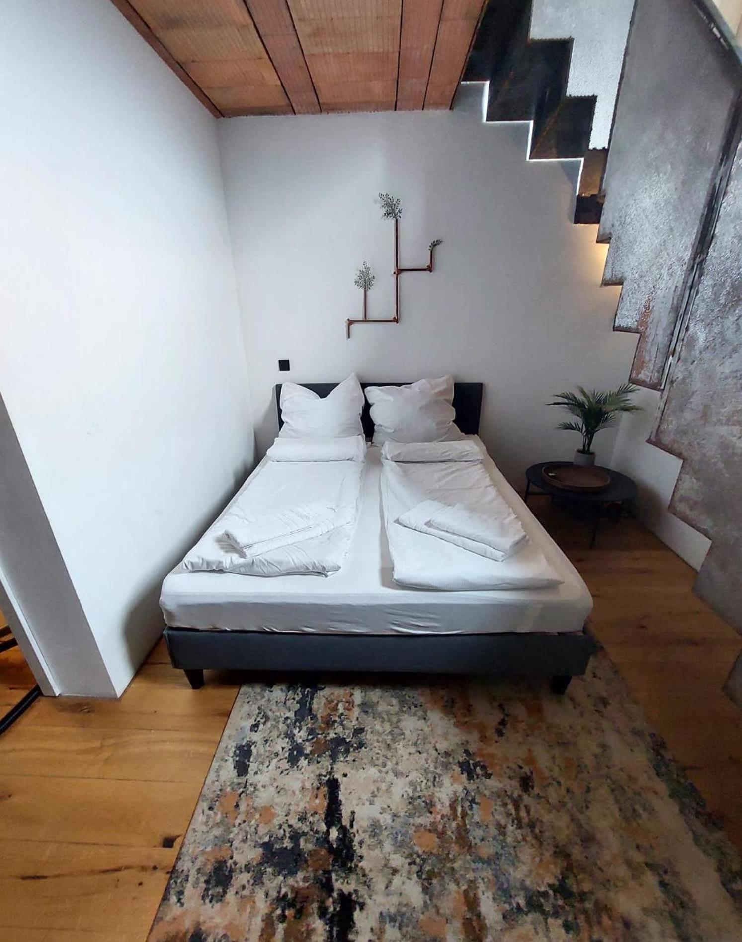 Coolest Apartment In Berlin, Easy Check-In, Industrial Style, Near City Center - Maisonette #2 Zewnętrze zdjęcie